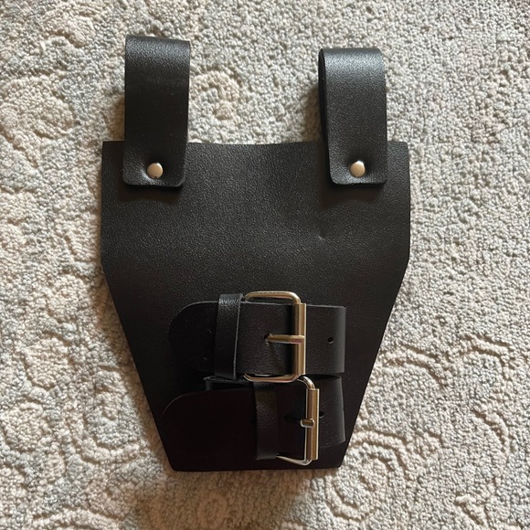 Sword frog pouch/scabbard. *SWORD NOT INCLUDED* - Picture 2 of 3